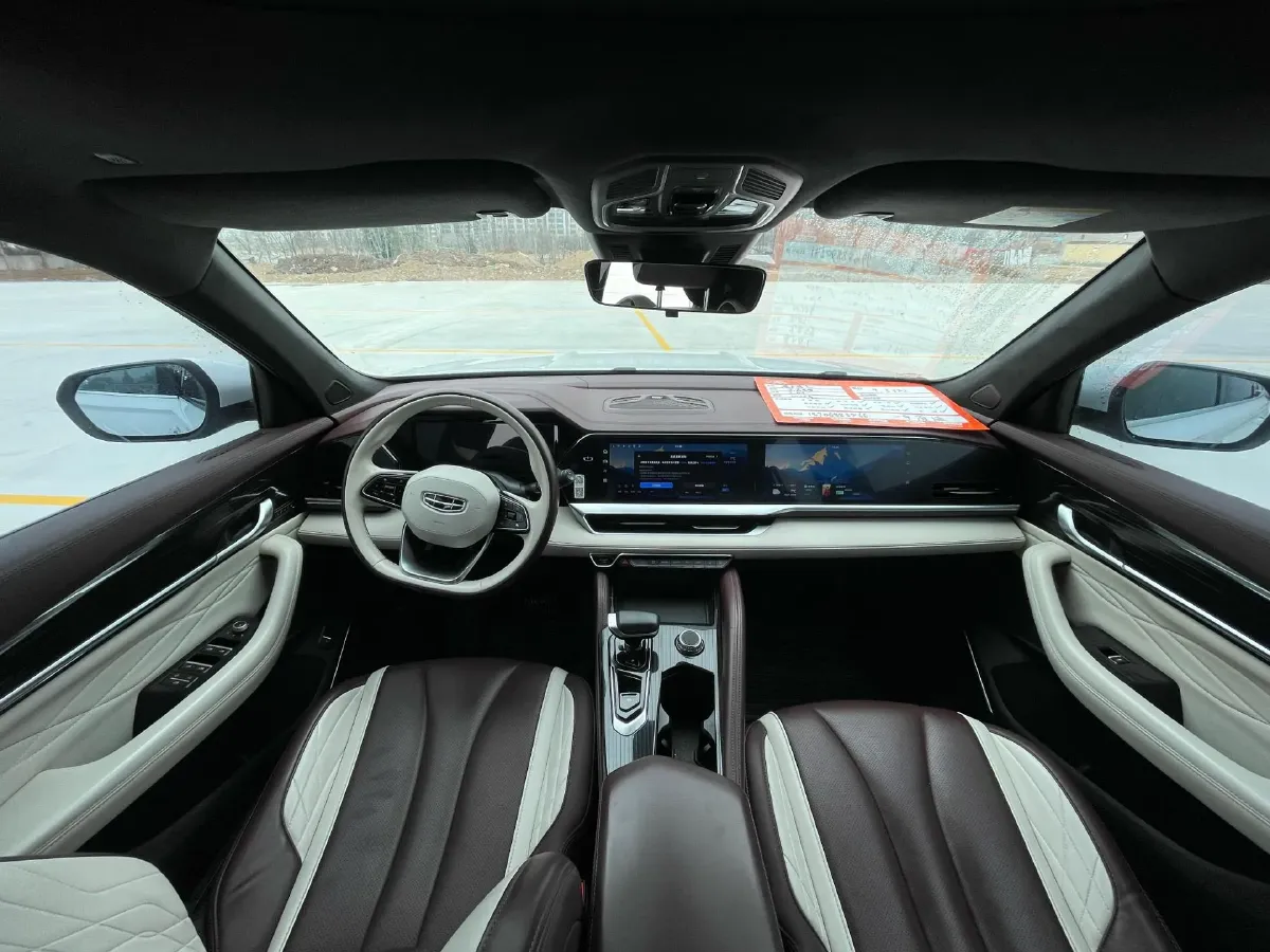 2021 Geely Monjaro 2.0T 218HP L4 7DCT,autocango,china used car exporter,china ev exporter,chinese used car exporter,chinese used ev exporter