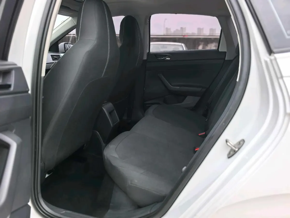 2023 Volkswagen Polo 1.5L 110HP L4 6AT,autocango,china used car exporter,china ev exporter,chinese used car exporter,chinese used ev exporter