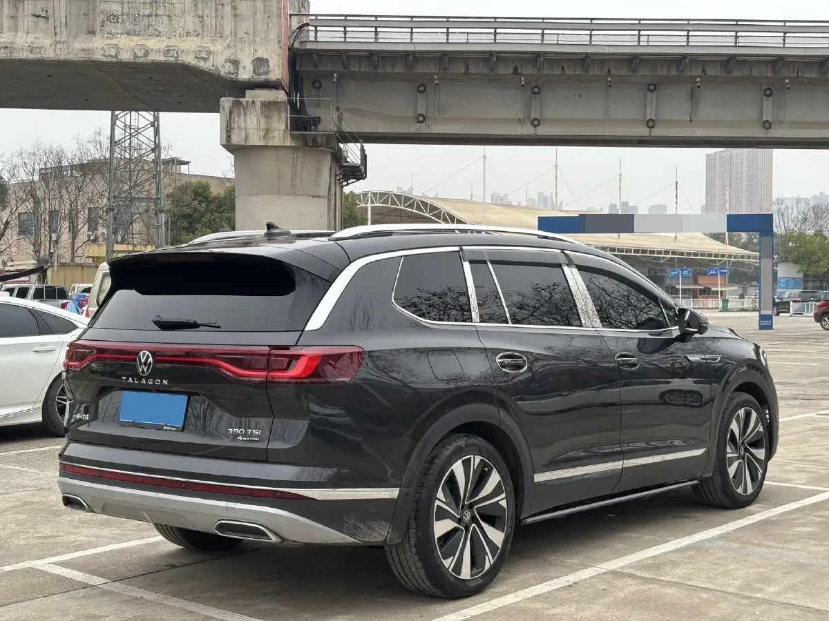 2023 Volkswagen Talagon 2.0T 220HP L4 7DCT,autocango,china used car exporter,china ev exporter,chinese used car exporter,chinese used ev exporter