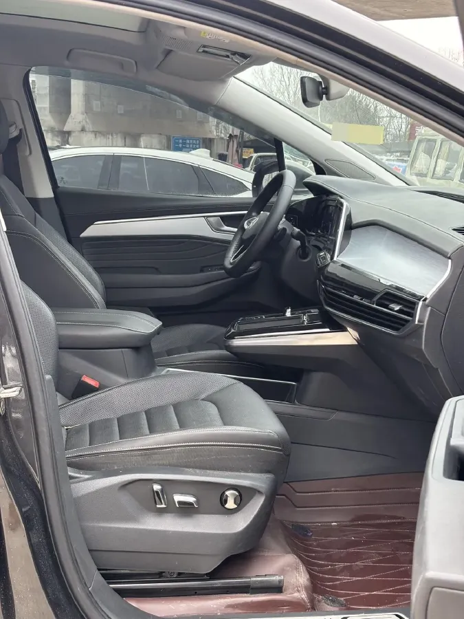 2023 Volkswagen Talagon 2.0T 220HP L4 7DCT,autocango,china used car exporter,china ev exporter,chinese used car exporter,chinese used ev exporter