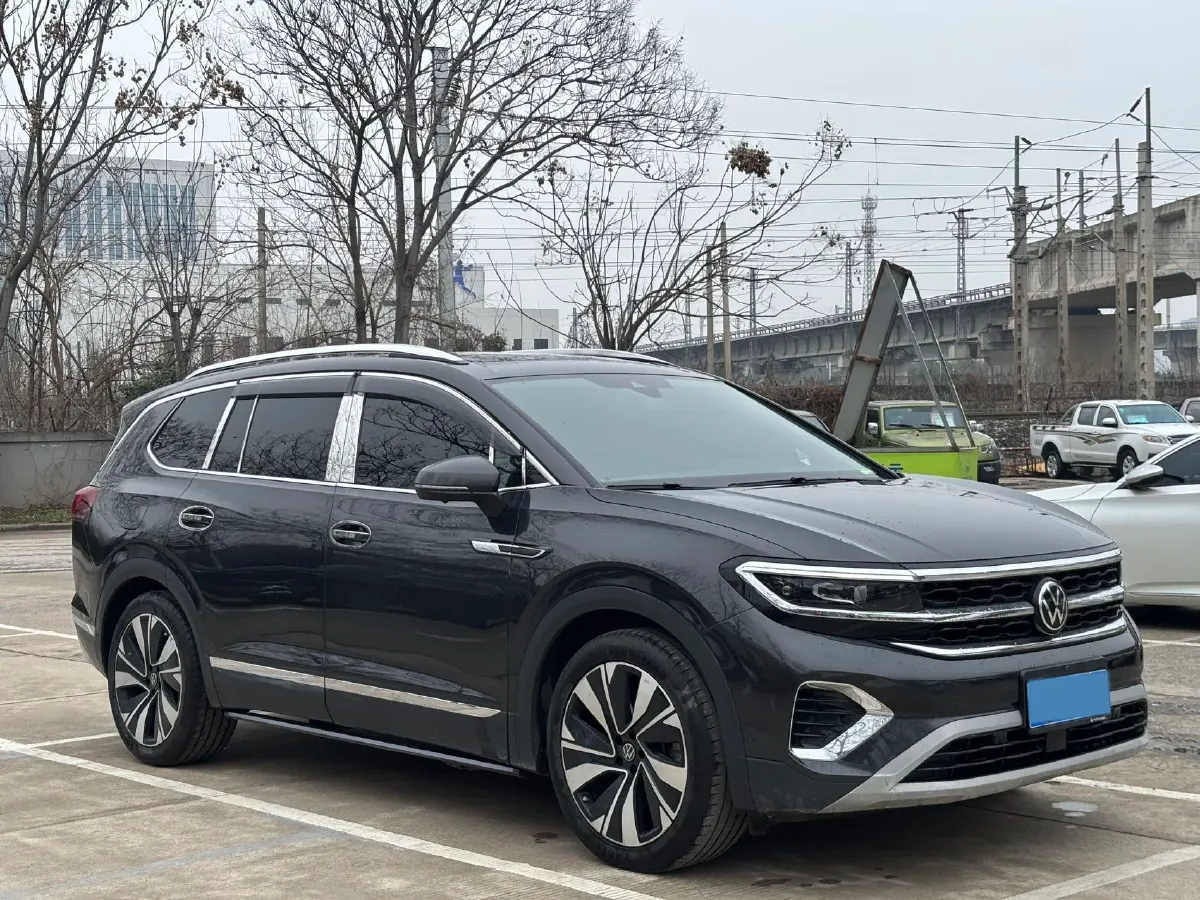 2023 Volkswagen Talagon 2.0T 220HP L4 7DCT,autocango,china used car exporter,china ev exporter,chinese used car exporter,chinese used ev exporter