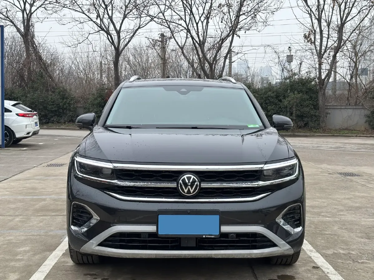 2023 Volkswagen Talagon 2.0T 220HP L4 7DCT,autocango,china used car exporter,china ev exporter,chinese used car exporter,chinese used ev exporter