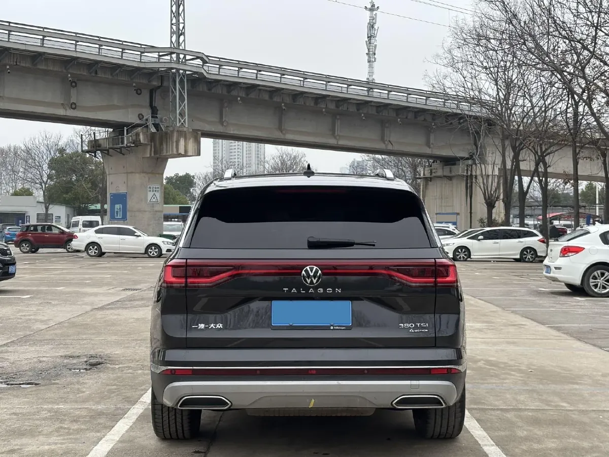 2023 Volkswagen Talagon 2.0T 220HP L4 7DCT,autocango,china used car exporter,china ev exporter,chinese used car exporter,chinese used ev exporter