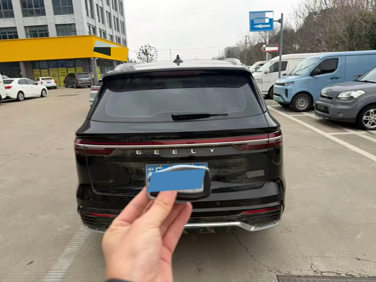 2024 Geely Monjaro 2.0T 218HP L4 7DCT,autocango,china used car exporter,china ev exporter,chinese used car exporter,chinese used ev exporter