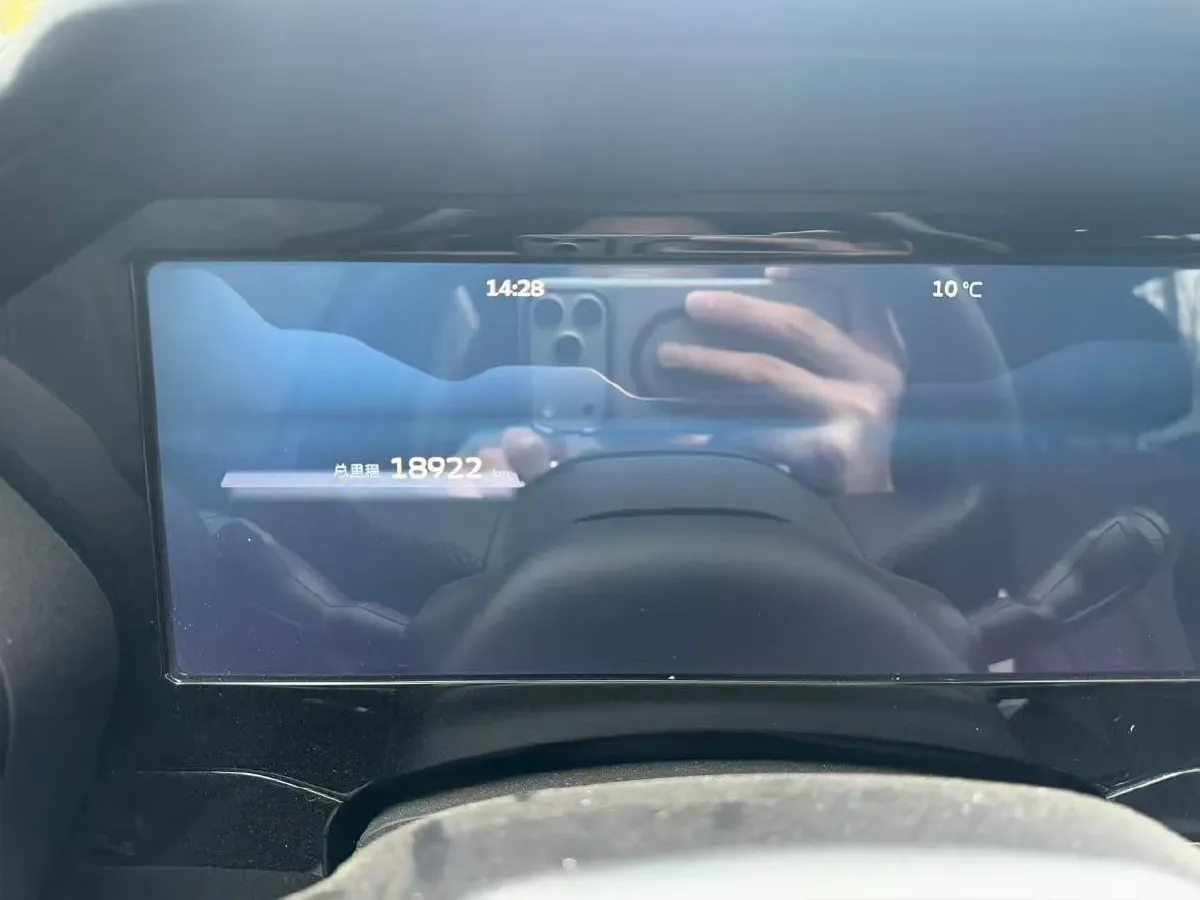 2024 Geely Monjaro 2.0T 218HP L4 7DCT,autocango,china used car exporter,china ev exporter,chinese used car exporter,chinese used ev exporter