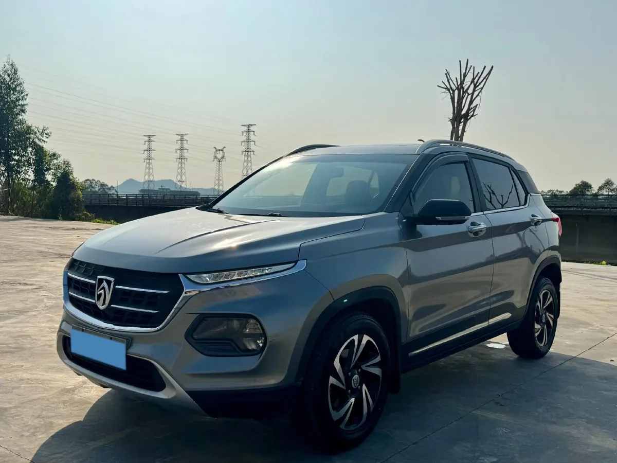 2017 HaiMa S5 Young Edition 1.6L 122HP L4 5MT,autocango,china used car exporter,china ev exporter,chinese used car exporter,chinese used ev exporter