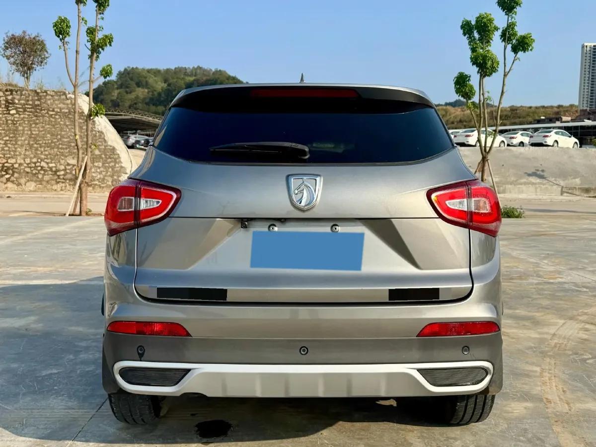 2017 HaiMa S5 Young Edition 1.6L 122HP L4 5MT,autocango,china used car exporter,china ev exporter,chinese used car exporter,chinese used ev exporter