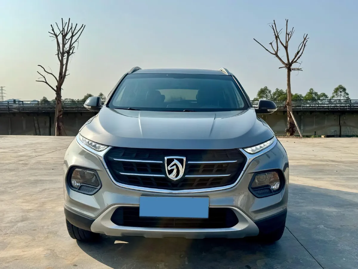 2017 HaiMa S5 Young Edition 1.6L 122HP L4 5MT,autocango,china used car exporter,china ev exporter,chinese used car exporter,chinese used ev exporter