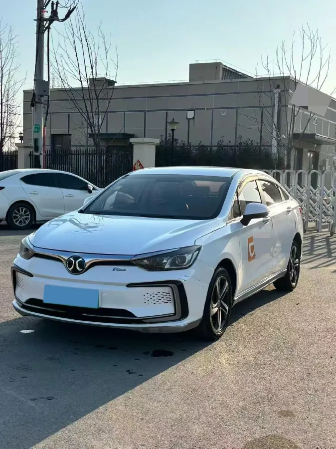 2018 HuangHai N3 2.4T 218HP L4 6AT,autocango,china used car exporter,china ev exporter,chinese used car exporter,chinese used ev exporter