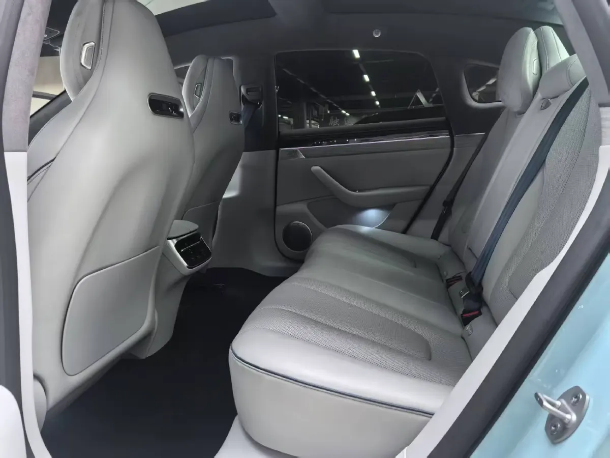 2025 Luxeed S7 BEV 100KWH,autocango,china used car exporter,china ev exporter,chinese used car exporter,chinese used ev exporter