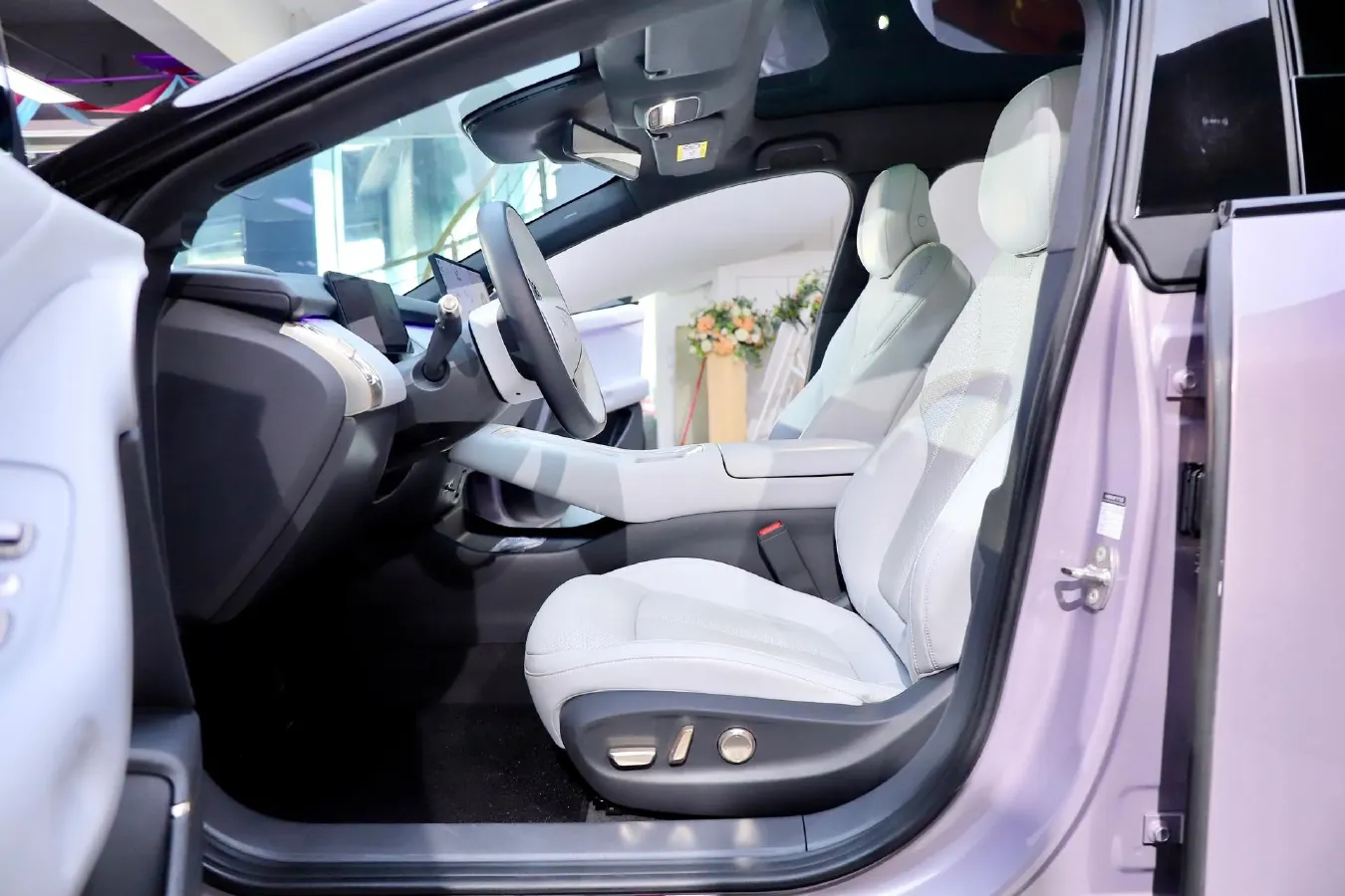 2024 Xpeng P7+ BEV 60.7KWH,autocango,china used car exporter,china ev exporter,chinese used car exporter,chinese used ev exporter