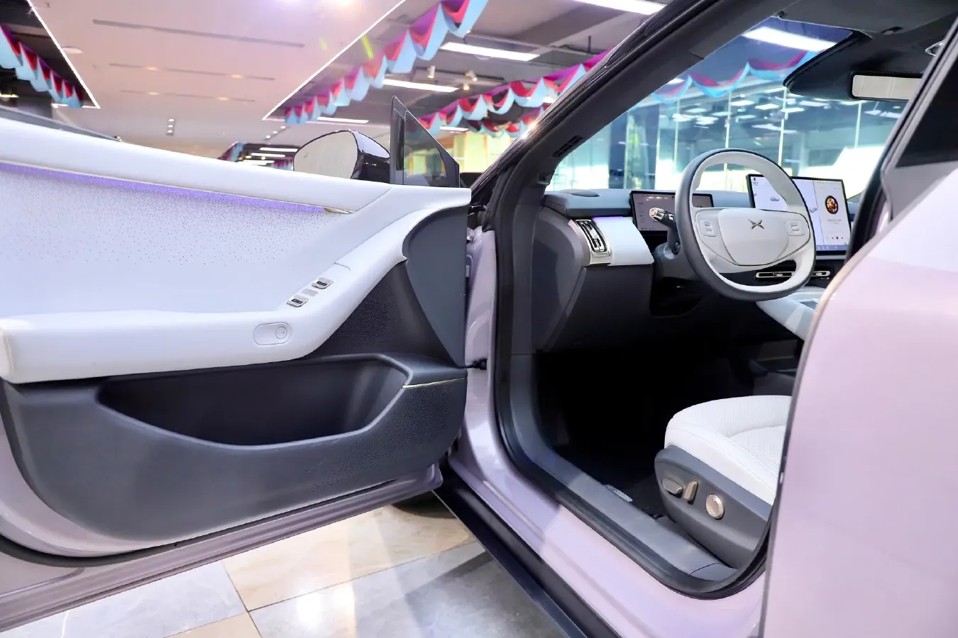 2024 Xpeng P7+ BEV 60.7KWH,autocango,china used car exporter,china ev exporter,chinese used car exporter,chinese used ev exporter