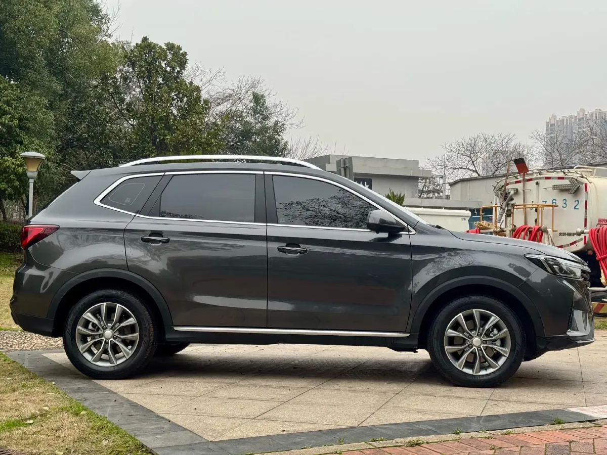 2023 Roewe RX5 1.5T 181HP L4 7DCT,autocango,china used car exporter,china ev exporter,chinese used car exporter,chinese used ev exporter