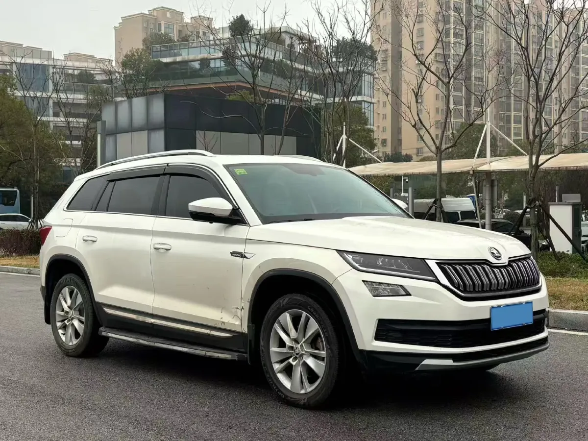 2018 Skoda Kodiak 2.0T 186HP L4 7DCT,autocango,china used car exporter,china ev exporter,chinese used car exporter,chinese used ev exporter