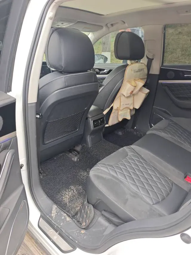 2019 HongQi HS5 2.0T 224HP L4 6AT,autocango,china used car exporter,china ev exporter,chinese used car exporter,chinese used ev exporter