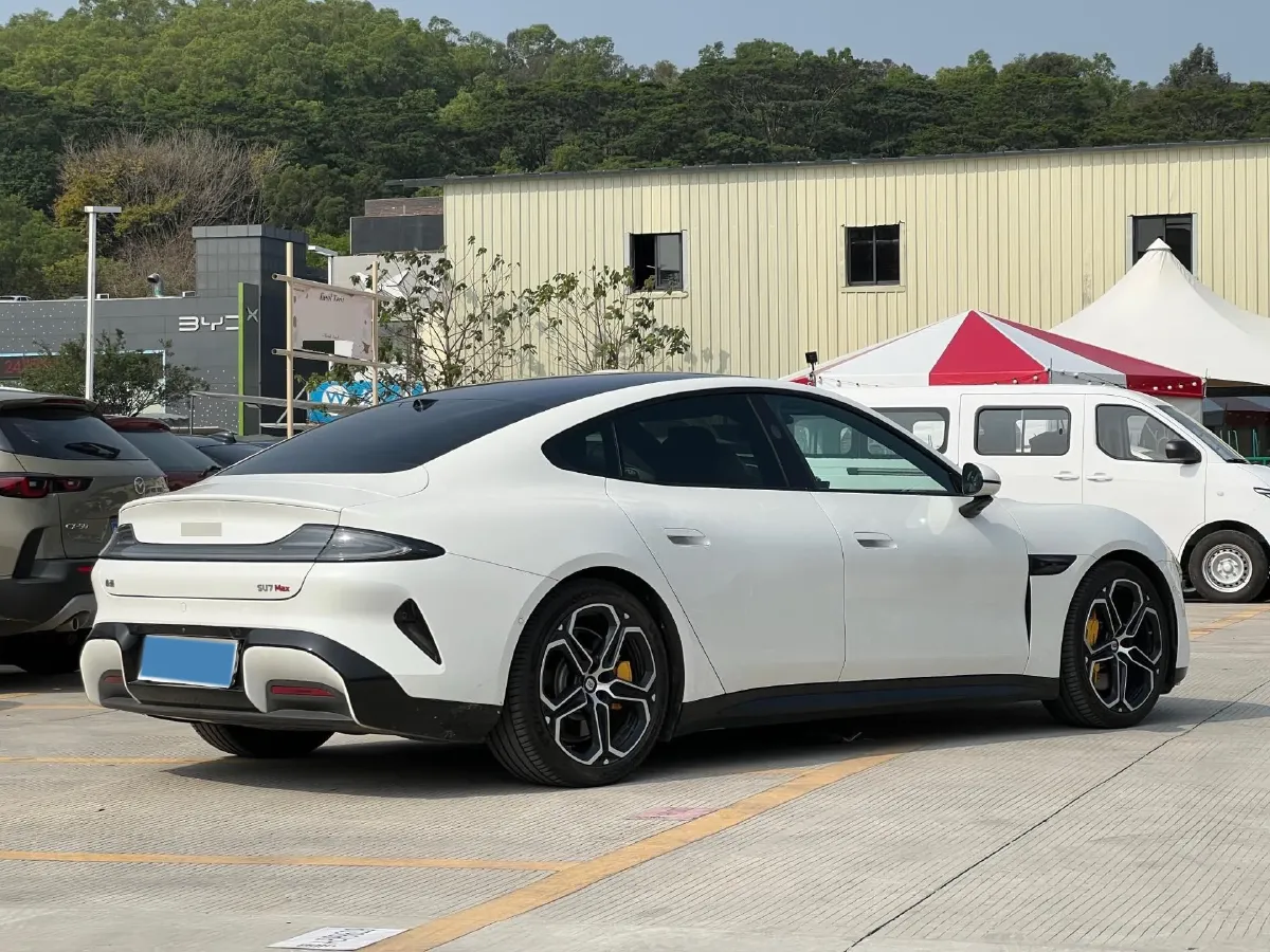 2024 MI SU7 BEV 101KWH,autocango,china used car exporter,china ev exporter,chinese used car exporter,chinese used ev exporter