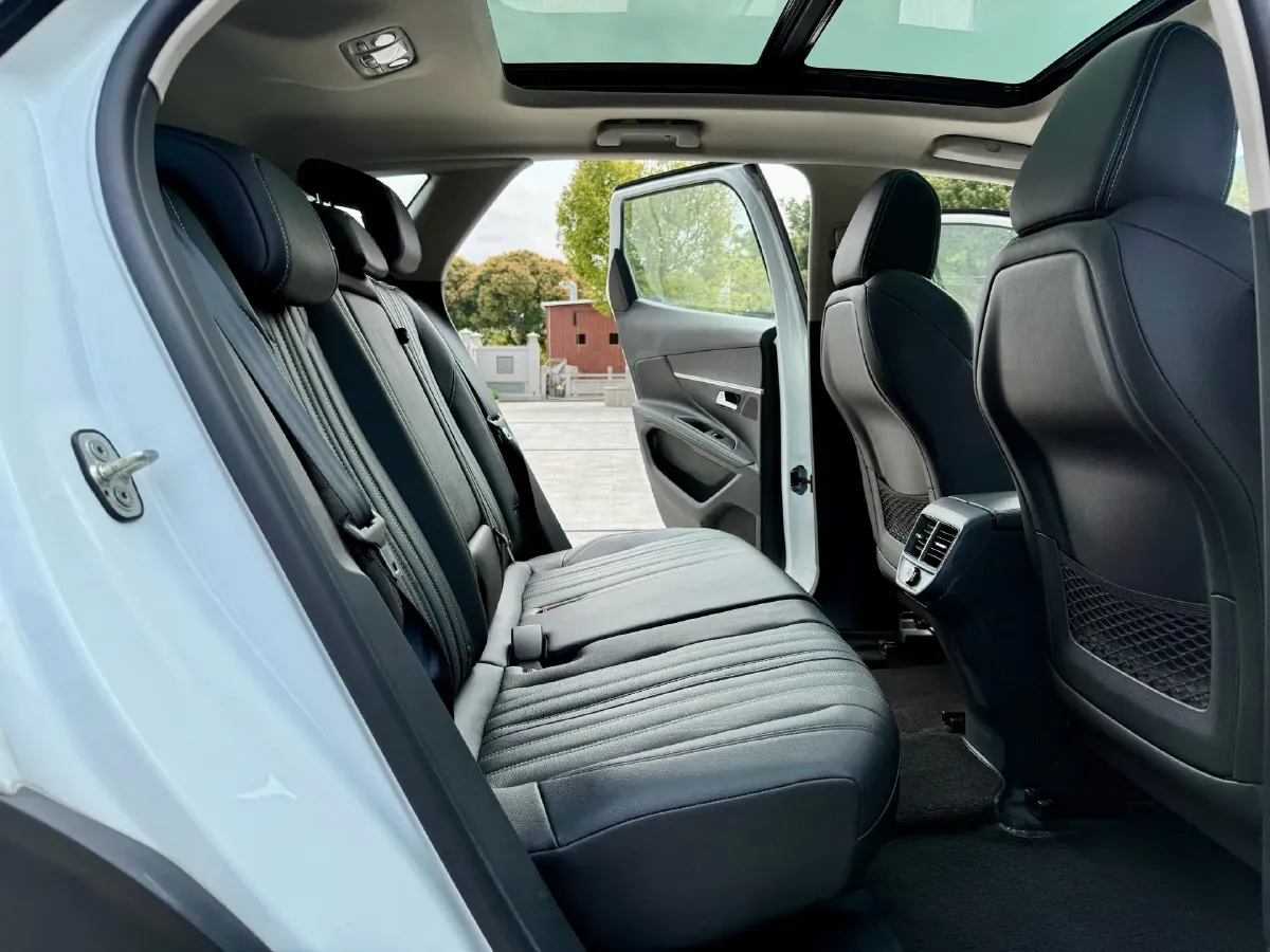 2023 Peugeot 4008 1.6T 170HP L4 8AT,autocango,china used car exporter,china ev exporter,chinese used car exporter,chinese used ev exporter