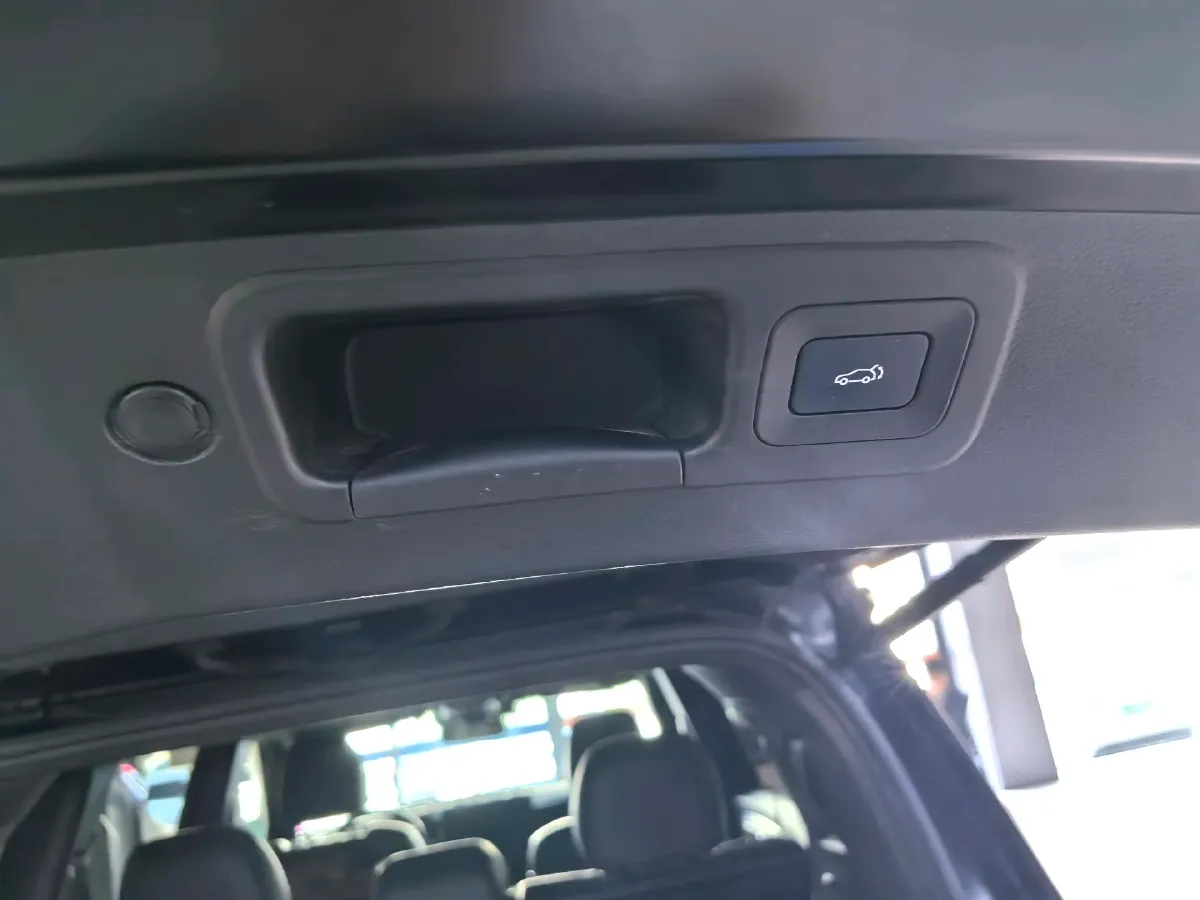 2022 GAC Trumpchi GS8 2.0T 252HP L4 8AT,autocango,china used car exporter,china ev exporter,chinese used car exporter,chinese used ev exporter