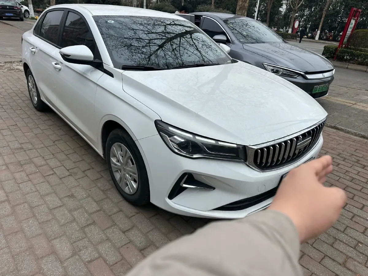 2025 Geely Emgrand 1.5L 127HP L4 5MT,autocango,china used car exporter,china ev exporter,chinese used car exporter,chinese used ev exporter
