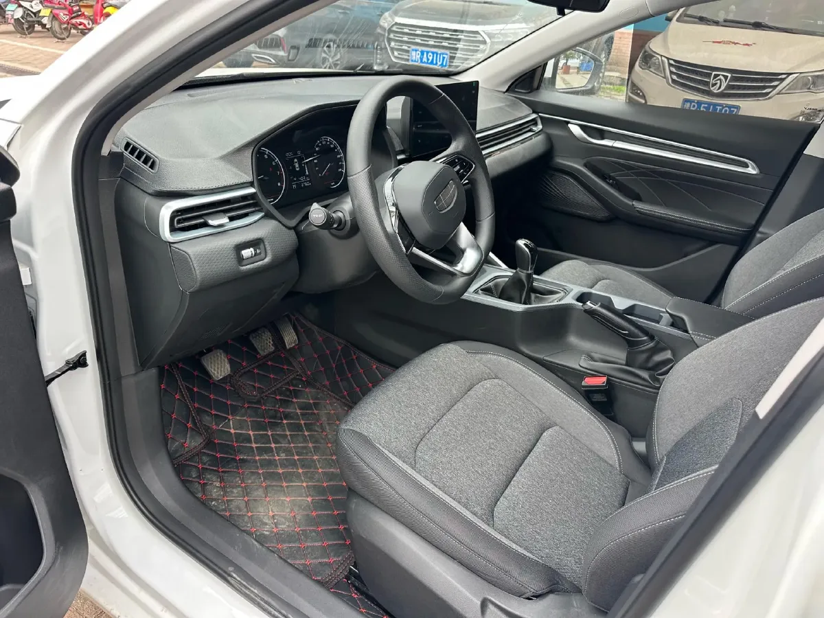 2025 Geely Emgrand 1.5L 127HP L4 5MT,autocango,china used car exporter,china ev exporter,chinese used car exporter,chinese used ev exporter