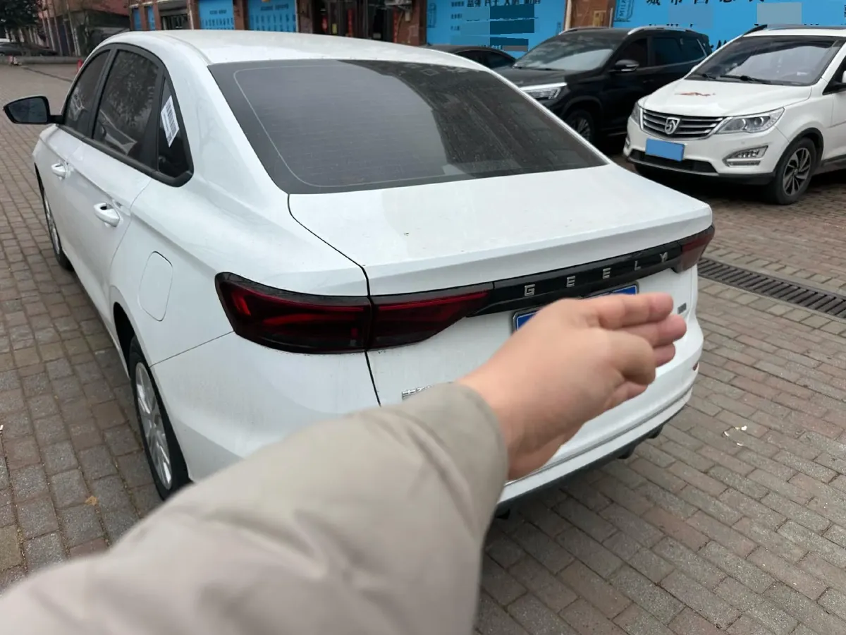 2025 Geely Emgrand 1.5L 127HP L4 5MT,autocango,china used car exporter,china ev exporter,chinese used car exporter,chinese used ev exporter