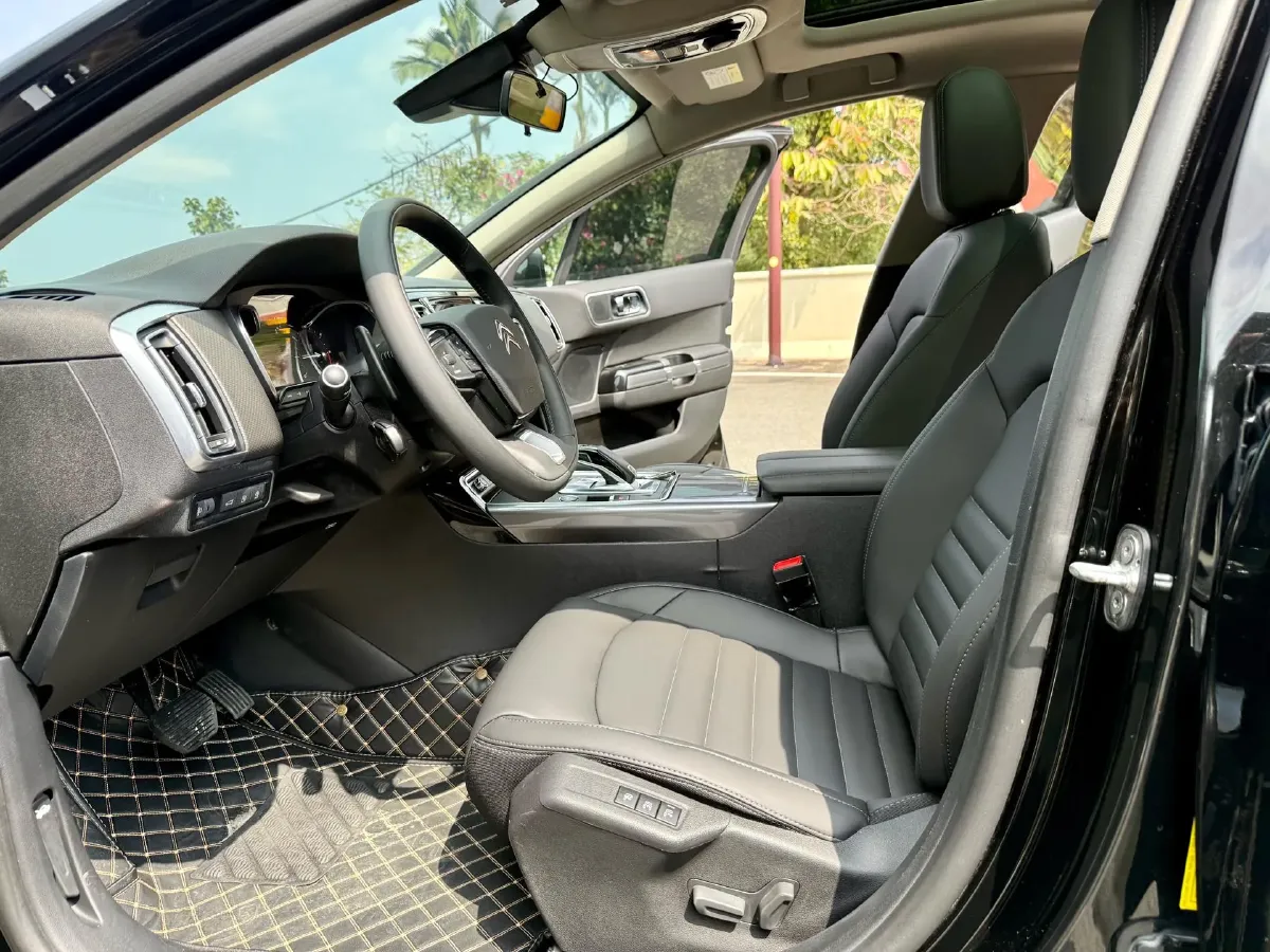 2021 Citroen C6 1.8T 211HP L4 8AT,autocango,china used car exporter,china ev exporter,chinese used car exporter,chinese used ev exporter