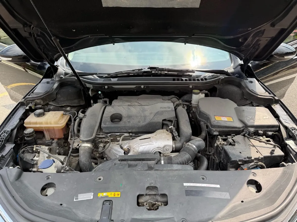 2021 Citroen C6 1.8T 211HP L4 8AT,autocango,china used car exporter,china ev exporter,chinese used car exporter,chinese used ev exporter