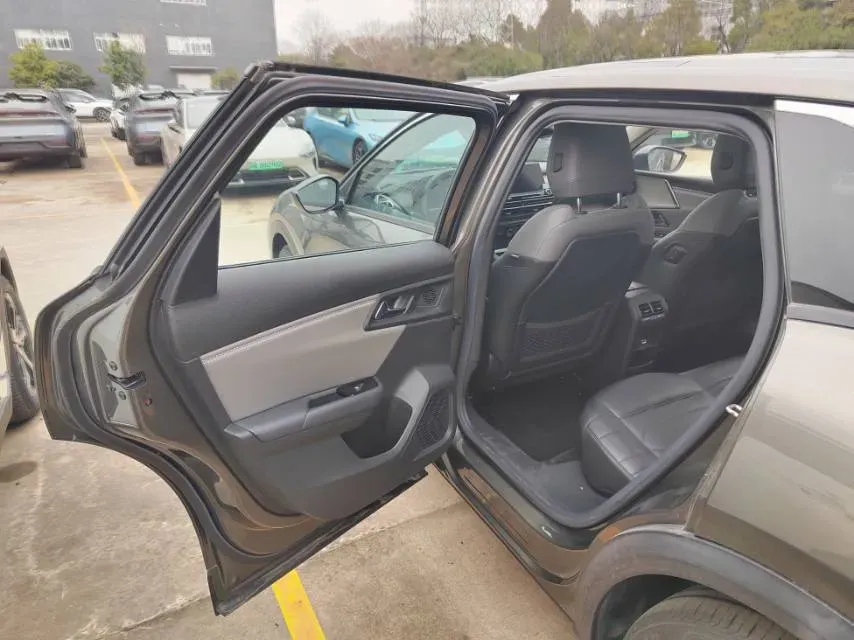 2021 Citroen C5 X 1.6T 175HP L4 8AT,autocango,china used car exporter,china ev exporter,chinese used car exporter,chinese used ev exporter