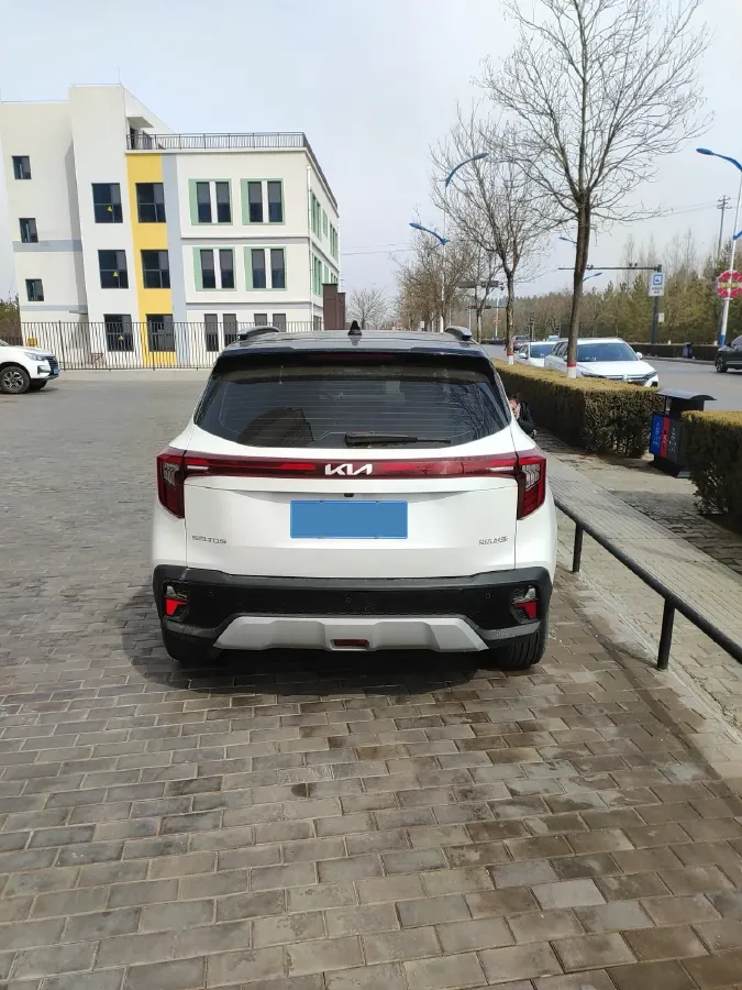 2023 Kia Seltos 1.5L 115HP L4 CVT,autocango,china used car exporter,china ev exporter,chinese used car exporter,chinese used ev exporter