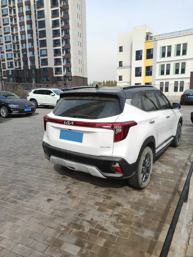 2023 Kia Seltos 1.5L 115HP L4 CVT,autocango,china used car exporter,china ev exporter,chinese used car exporter,chinese used ev exporter