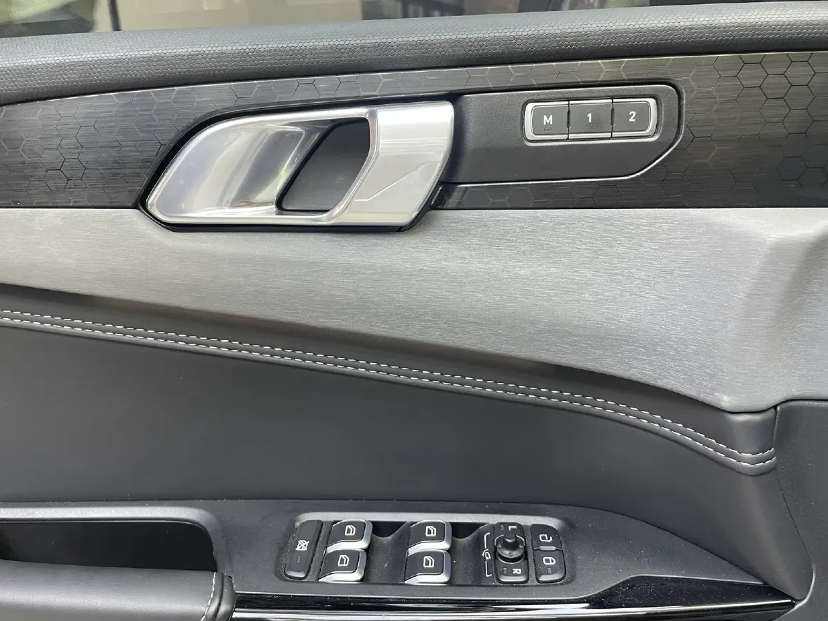 2022 LYNK&CO 03 2.0T 190HP L4 7DCT,autocango,china used car exporter,china ev exporter,chinese used car exporter,chinese used ev exporter