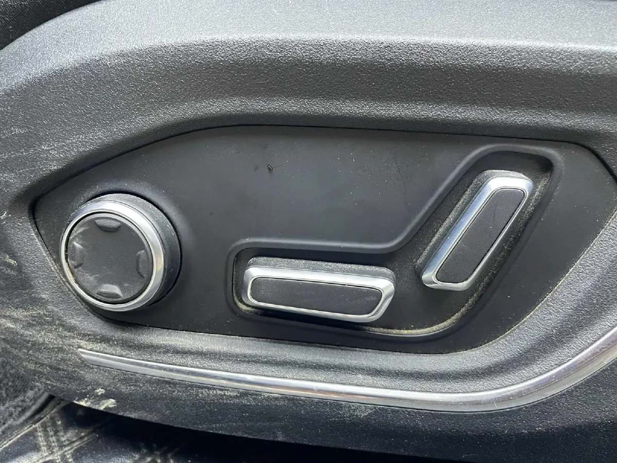 2022 LYNK&CO 03 2.0T 190HP L4 7DCT,autocango,china used car exporter,china ev exporter,chinese used car exporter,chinese used ev exporter