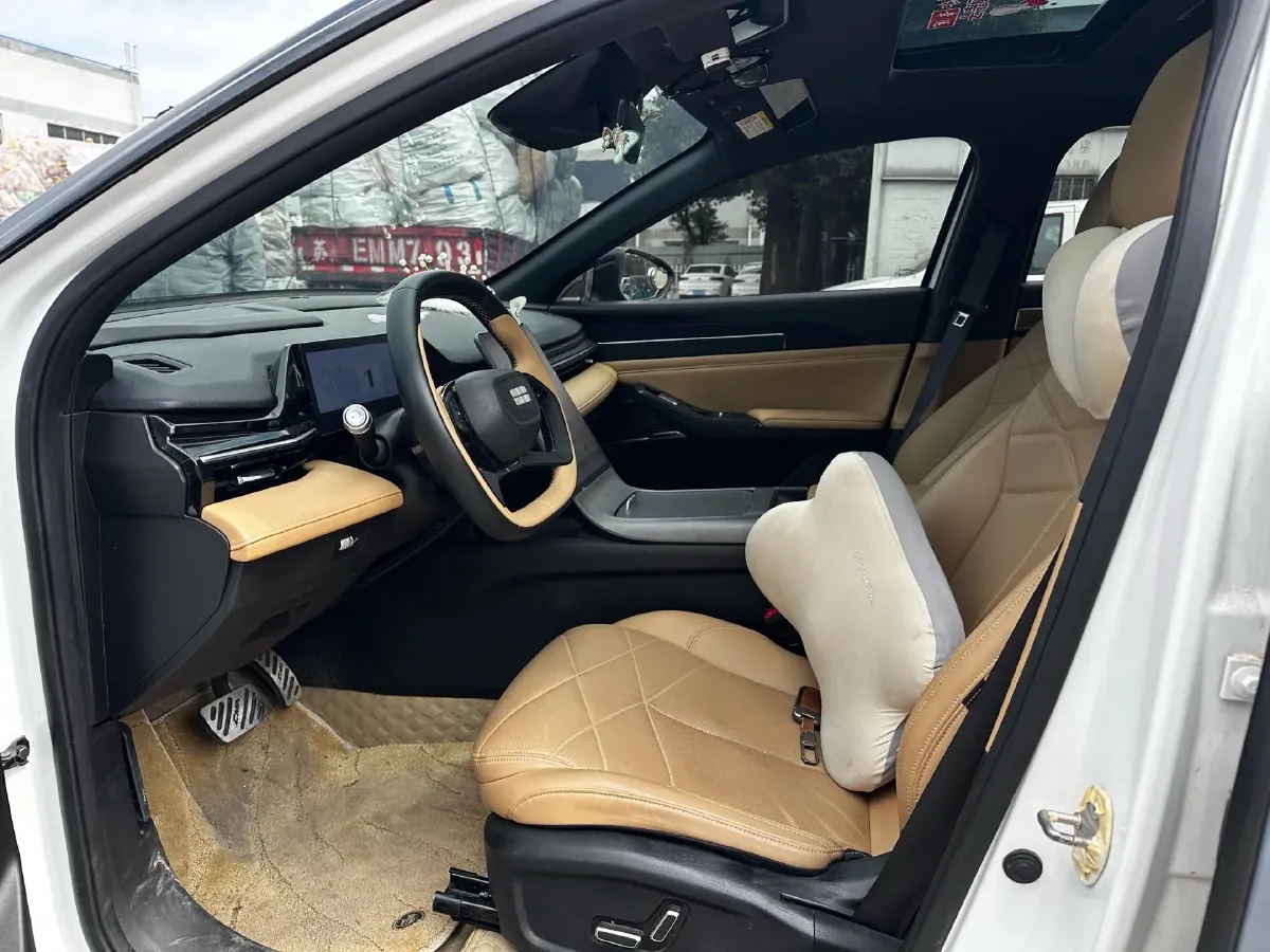 2024 Geely Galaxy L6 1.5T 163HP L4 3DHT PHEV,autocango,china used car exporter,china ev exporter,chinese used car exporter,chinese used ev exporter