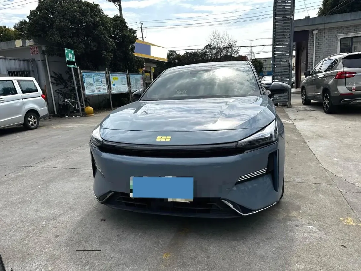 2024 Geely Galaxy L6 1.5T 163HP L4 3DHT PHEV,autocango,china used car exporter,china ev exporter,chinese used car exporter,chinese used ev exporter