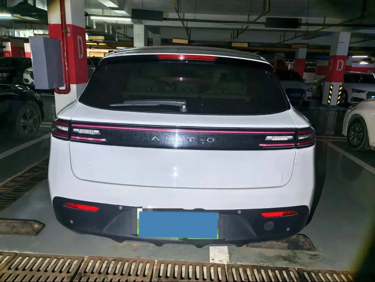 2022 JMC YuHu 7 2.0T 141HP L4 8AT,autocango,china used car exporter,china ev exporter,chinese used car exporter,chinese used ev exporter