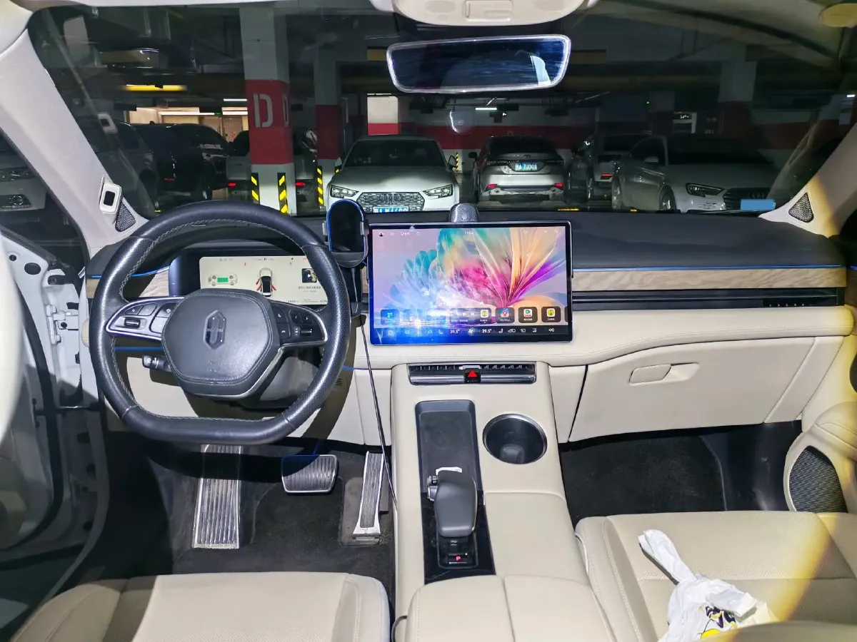 2022 JMC YuHu 7 2.0T 141HP L4 8AT,autocango,china used car exporter,china ev exporter,chinese used car exporter,chinese used ev exporter