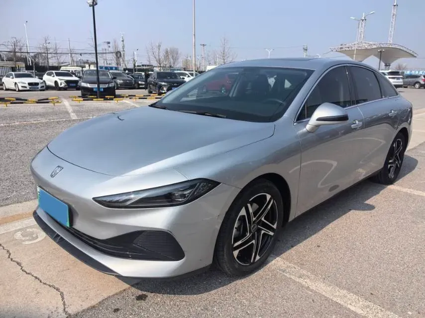 2023 Roewe D7 1.5L 112HP L4 1DHT PHEV 21.4KWH,autocango,china used car exporter,china ev exporter,chinese used car exporter,chinese used ev exporter
