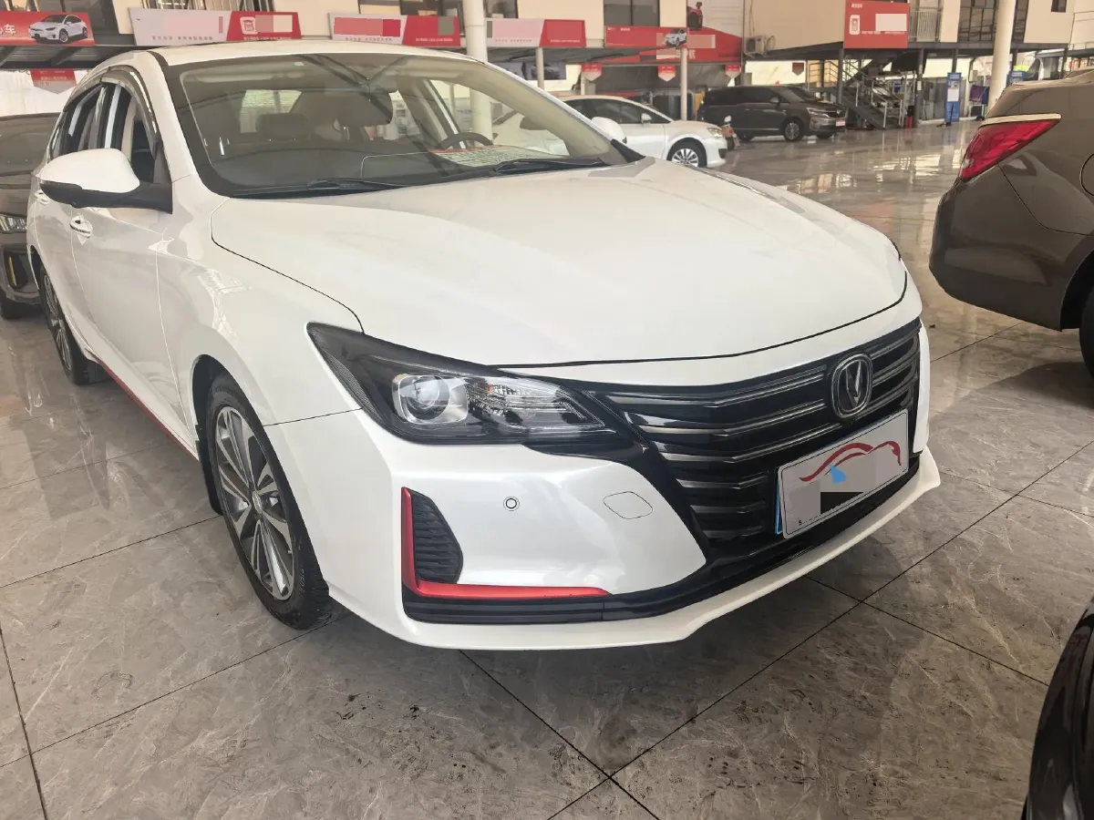 2021 ChangAn Raeton CC 1.5T 180HP L4 7DCT,autocango,china used car exporter,china ev exporter,chinese used car exporter,chinese used ev exporter