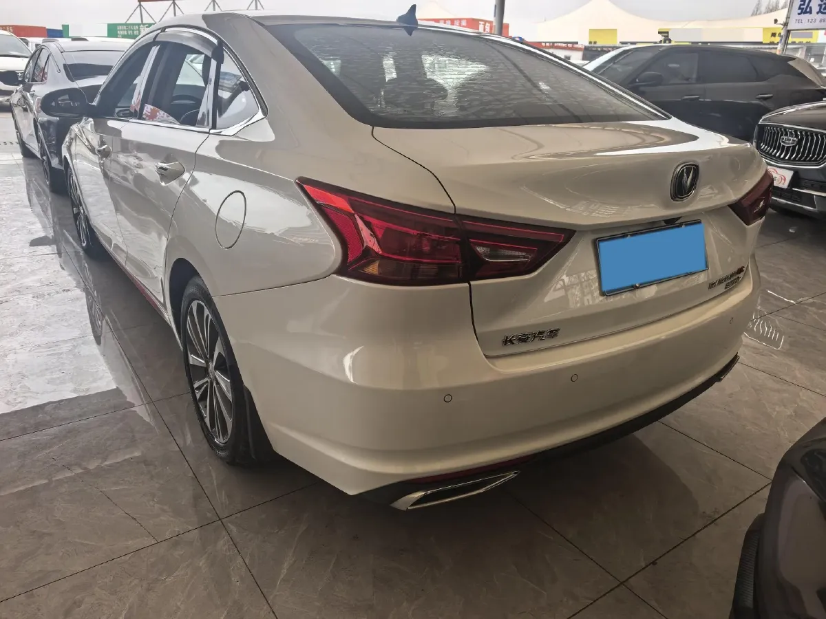 2021 ChangAn Raeton CC 1.5T 180HP L4 7DCT,autocango,china used car exporter,china ev exporter,chinese used car exporter,chinese used ev exporter