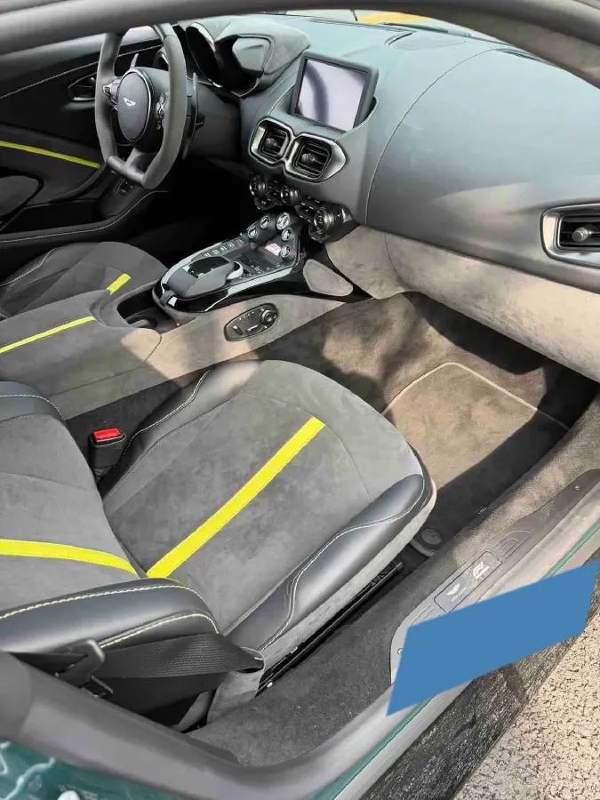 2023 Aston Martin V8 Vantage 4.0T 534HP V8 8AT,autocango,china used car exporter,china ev exporter,chinese used car exporter,chinese used ev exporter