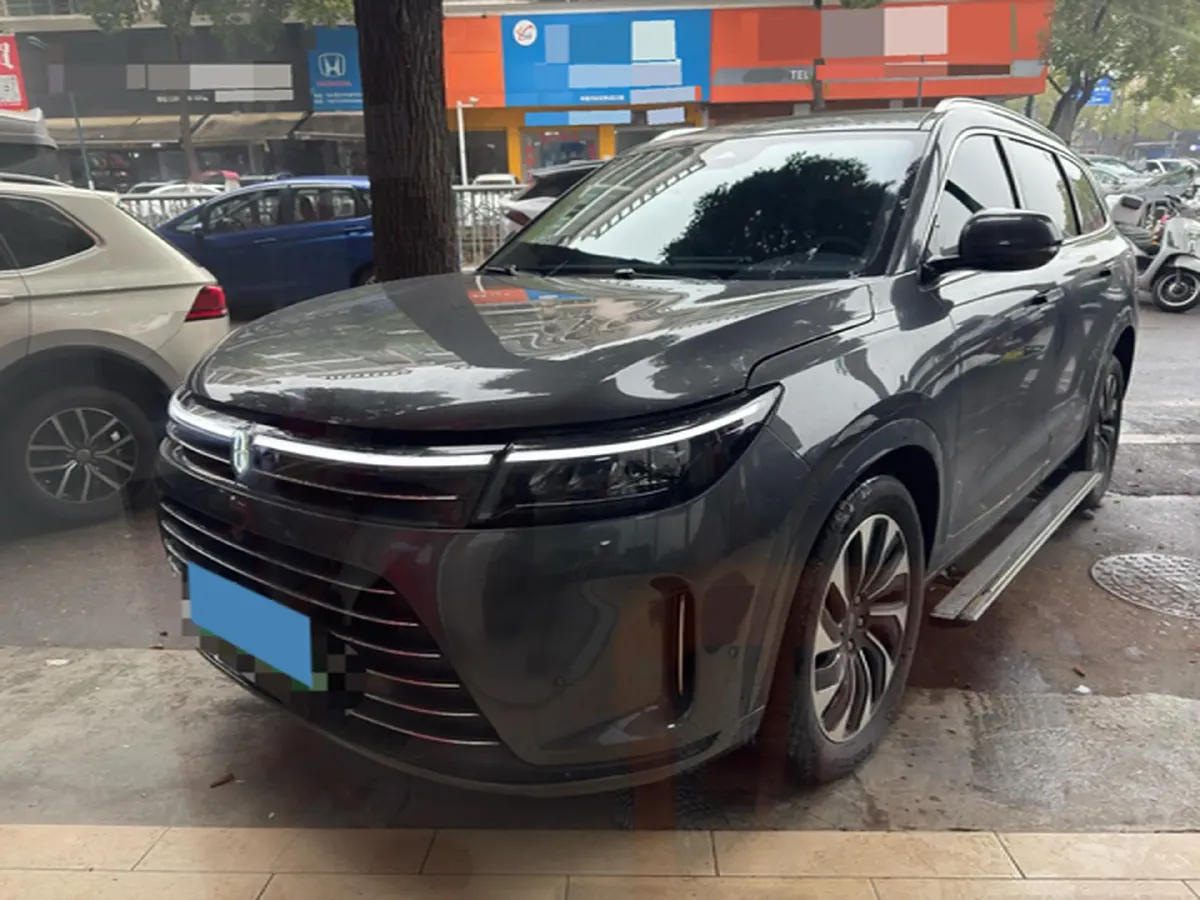 2022 Volvo S60 2.0T 197HP L4 8AT,autocango,china used car exporter,china ev exporter,chinese used car exporter,chinese used ev exporter