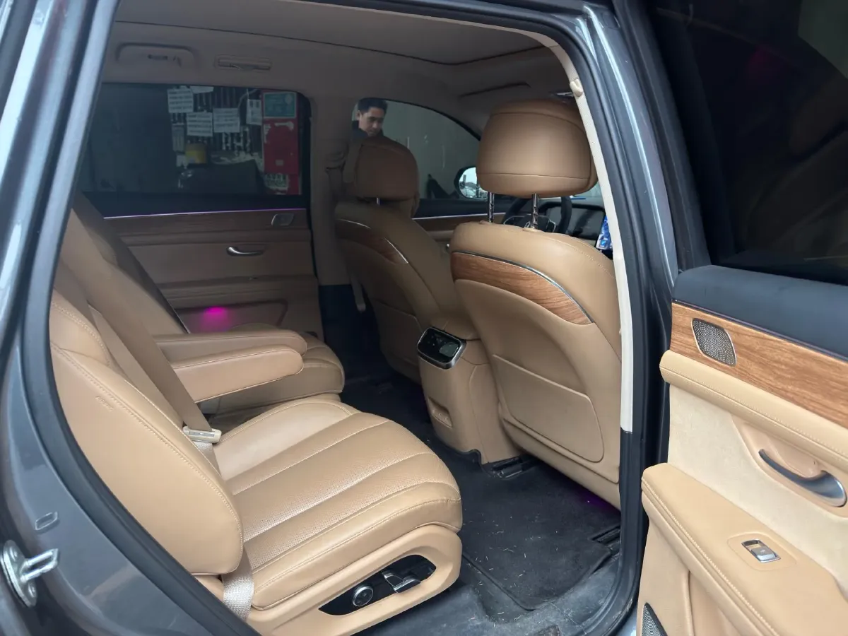 2022 Volvo S60 2.0T 197HP L4 8AT,autocango,china used car exporter,china ev exporter,chinese used car exporter,chinese used ev exporter