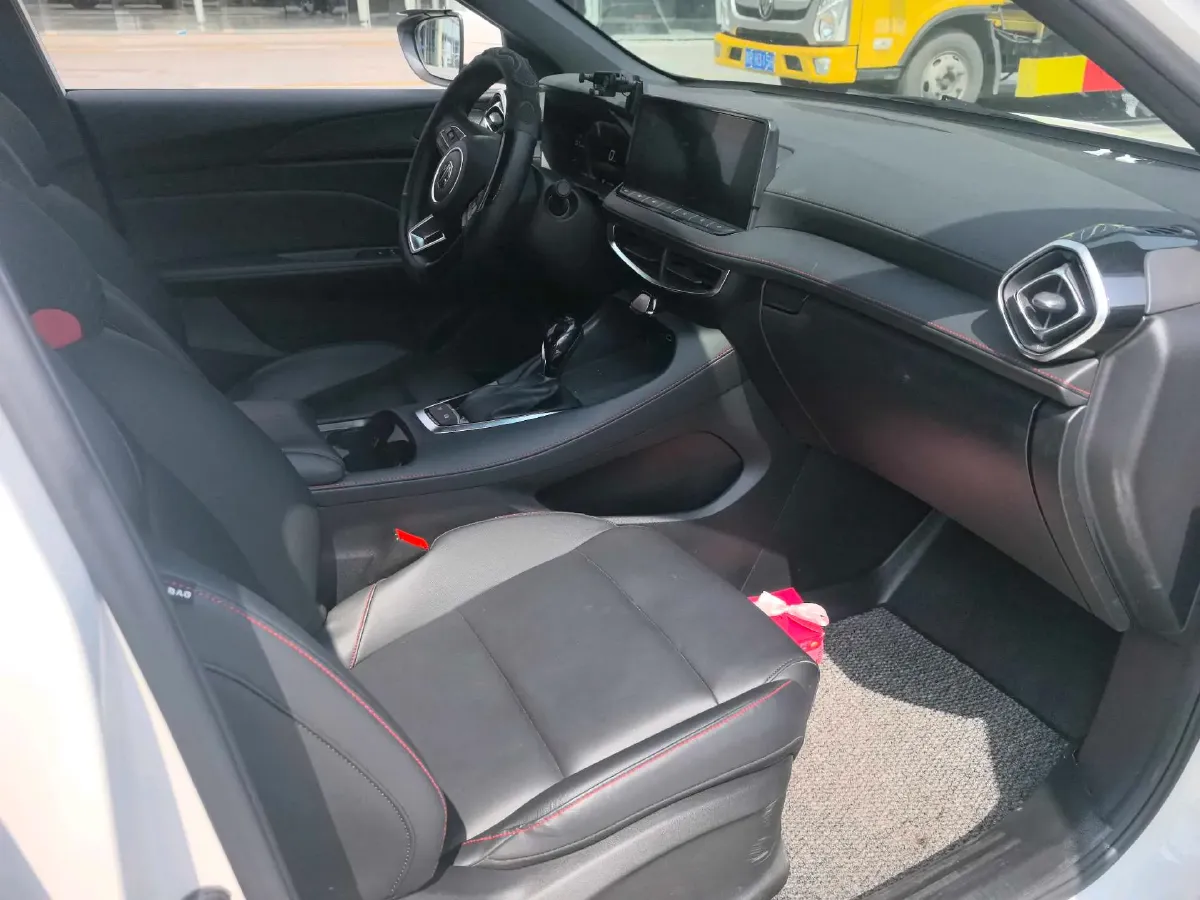 2025 MG 5 1.5L 129HP L4 CVT,autocango,china used car exporter,china ev exporter,chinese used car exporter,chinese used ev exporter