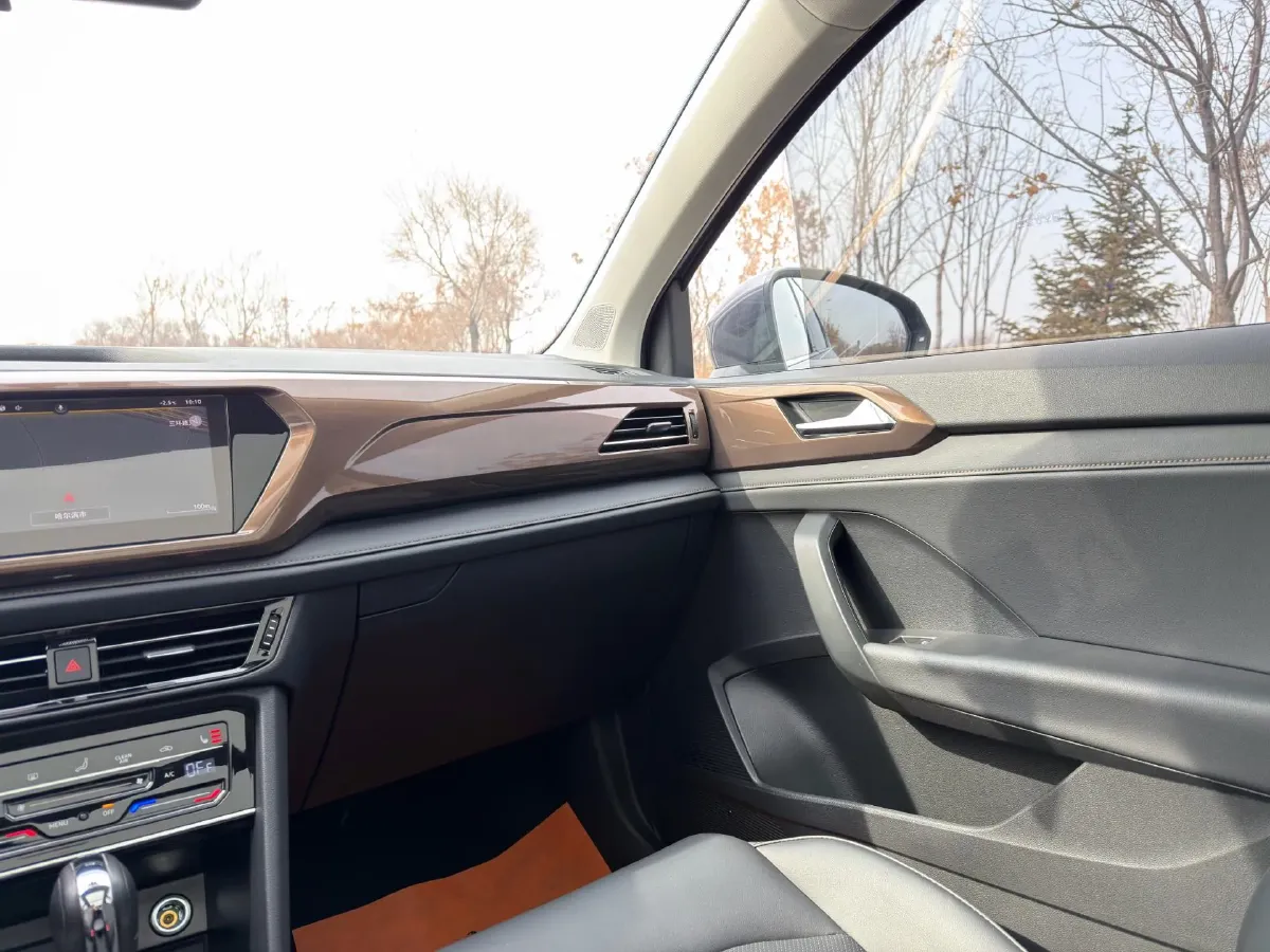 2022 Volkswagen Tharu 1.4T 150HP L4 7DCT,autocango,china used car exporter,china ev exporter,chinese used car exporter,chinese used ev exporter