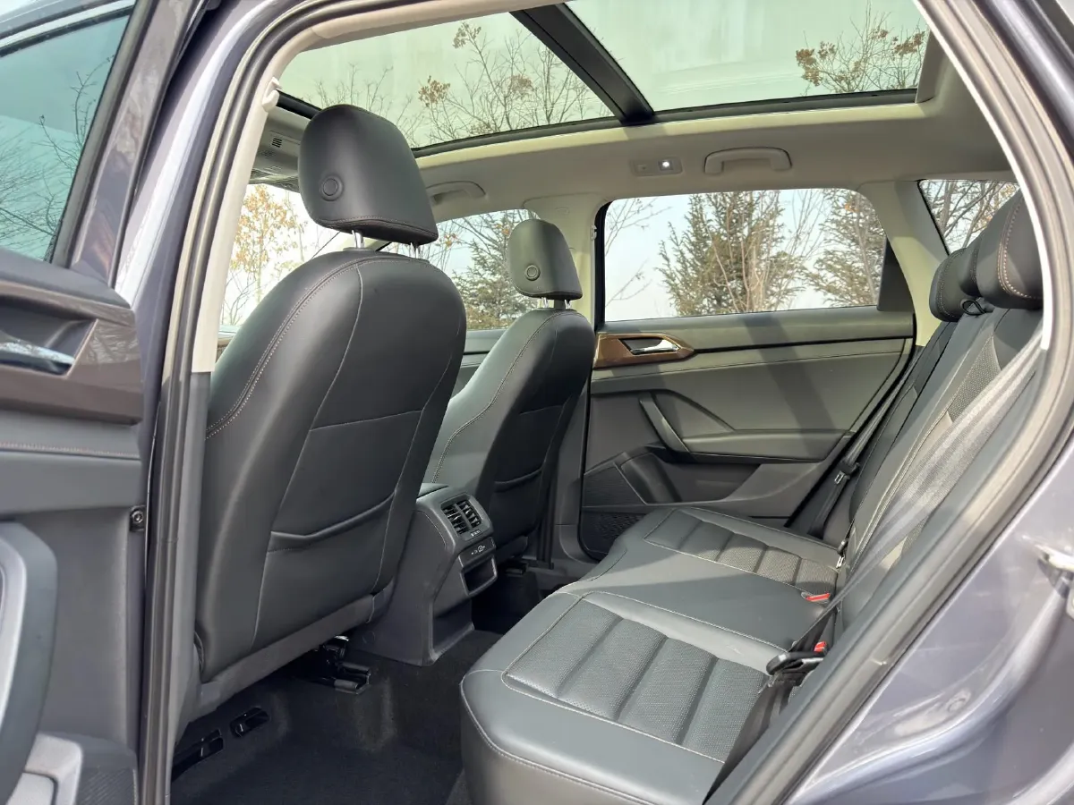 2022 Volkswagen Tharu 1.4T 150HP L4 7DCT,autocango,china used car exporter,china ev exporter,chinese used car exporter,chinese used ev exporter