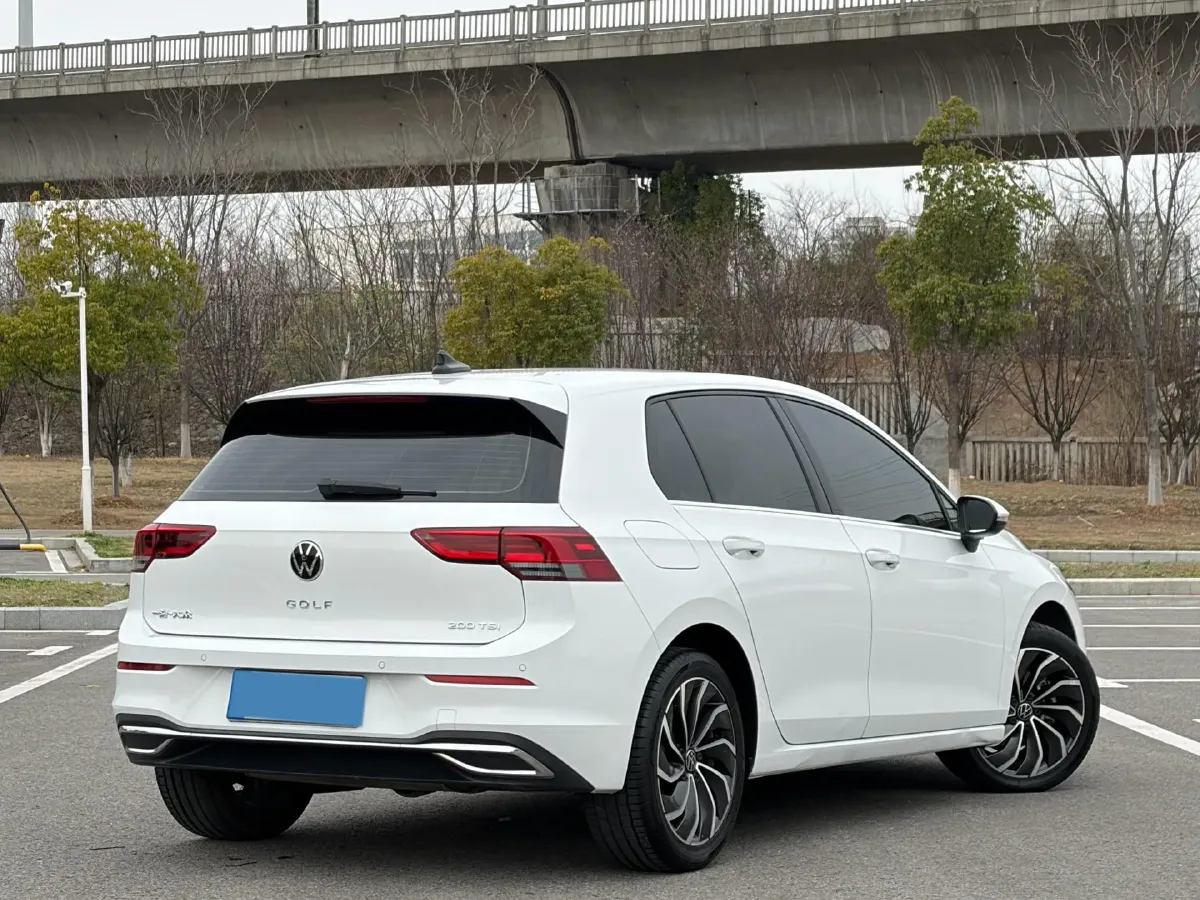 2023 Volkswagen Golf 1.2T 116HP L4 7DCT,autocango,china used car exporter,china ev exporter,chinese used car exporter,chinese used ev exporter