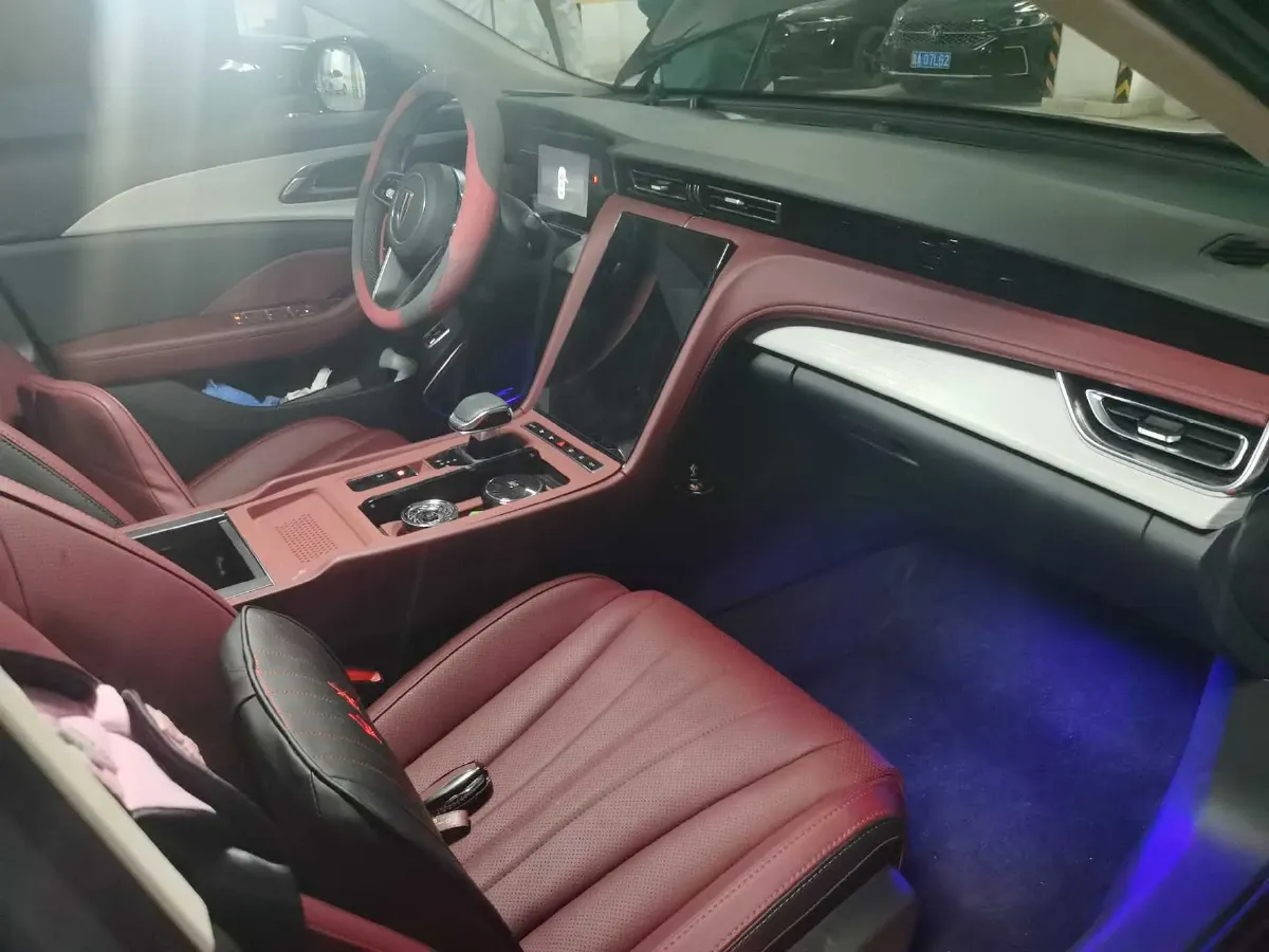 2025 HongQi H5 1.5T 169HP L4 7DCT,autocango,china used car exporter,china ev exporter,chinese used car exporter,chinese used ev exporter