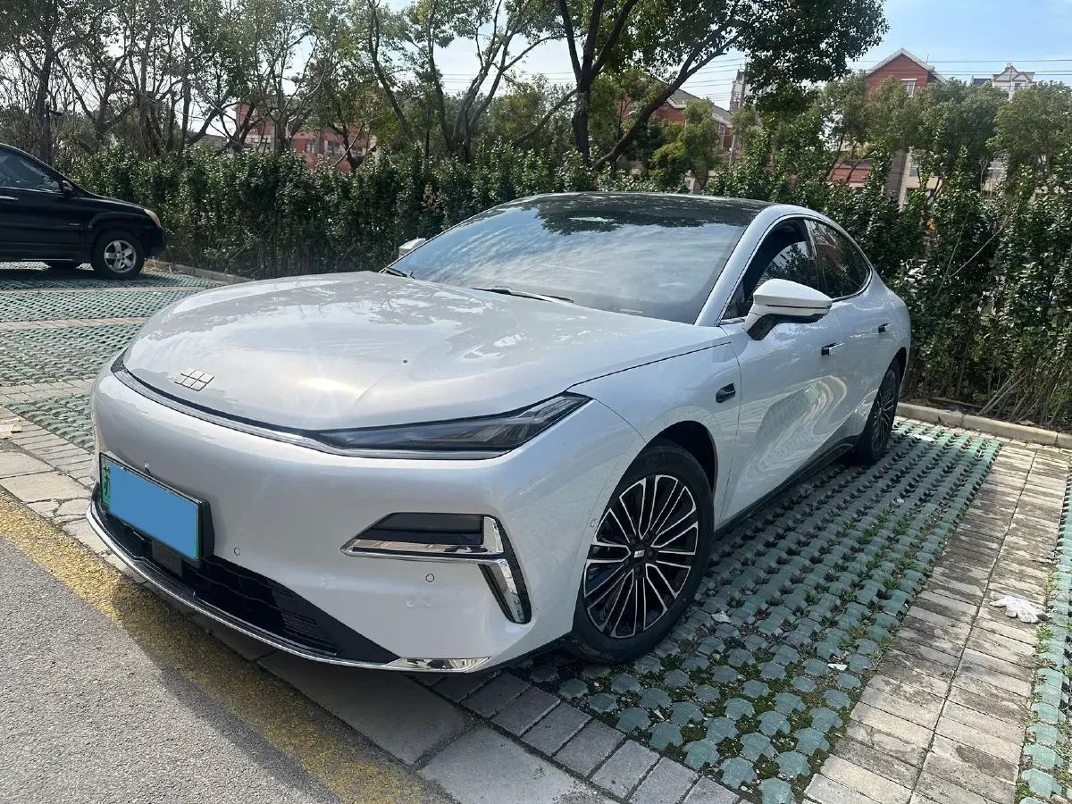 2025 Geely Galaxy Starshine 8 1.5L 112HP L4 1DHT PHEV,autocango,china used car exporter,china ev exporter,chinese used car exporter,chinese used ev exporter