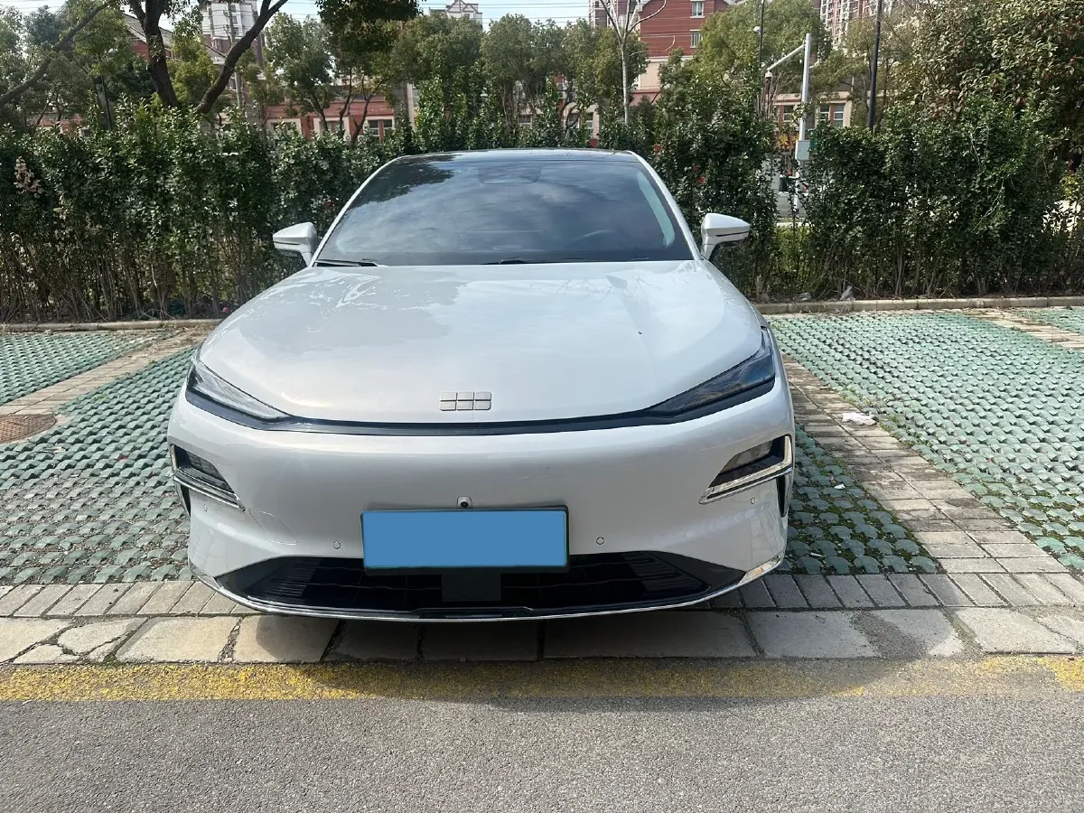 2025 Geely Galaxy Starshine 8 1.5L 112HP L4 1DHT PHEV,autocango,china used car exporter,china ev exporter,chinese used car exporter,chinese used ev exporter