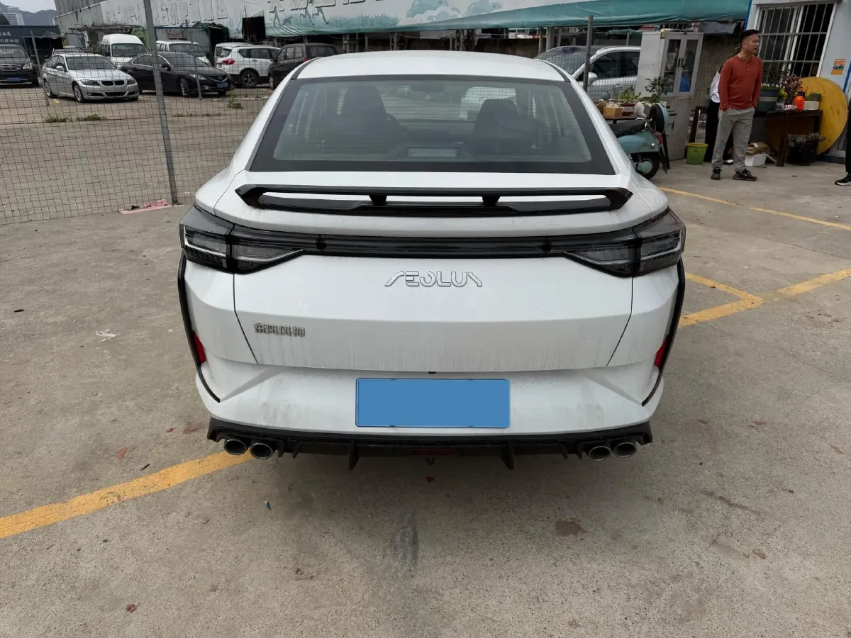 2023 DongFeng Aeolus YiXuan 1.5L 125HP L4 6DCT,autocango,china used car exporter,china ev exporter,chinese used car exporter,chinese used ev exporter